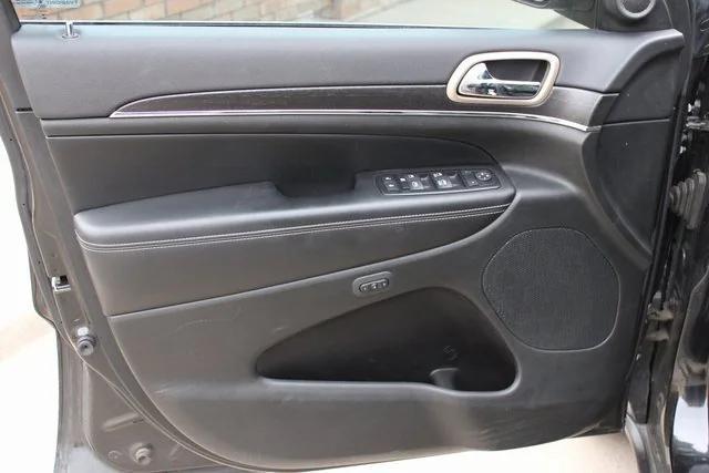 used 2015 Jeep Grand Cherokee car, priced at $12,499