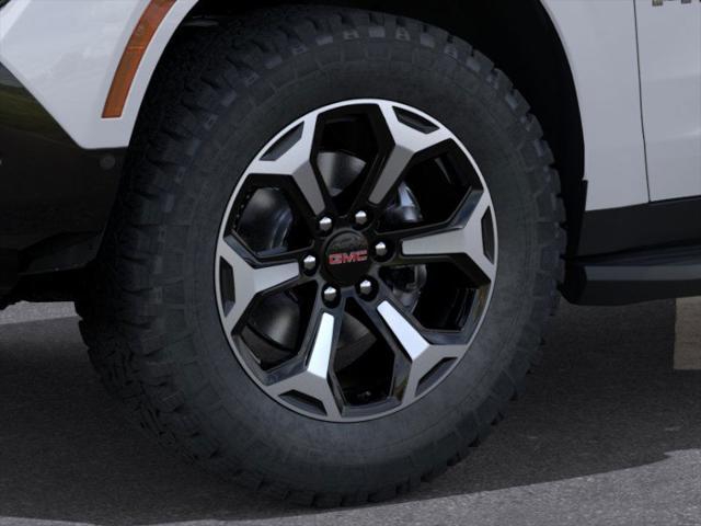 new 2025 GMC Yukon car, priced at $78,265