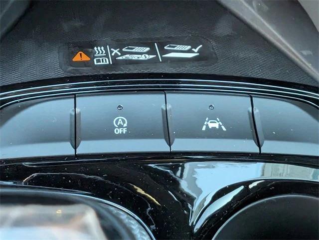 new 2025 Buick Envista car, priced at $27,985
