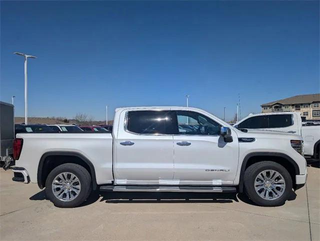 new 2025 GMC Sierra 1500 car, priced at $56,290