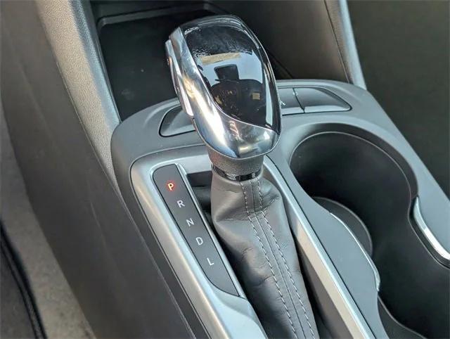 new 2025 Buick Envista car, priced at $25,435