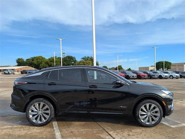 new 2025 Buick Envista car, priced at $28,535