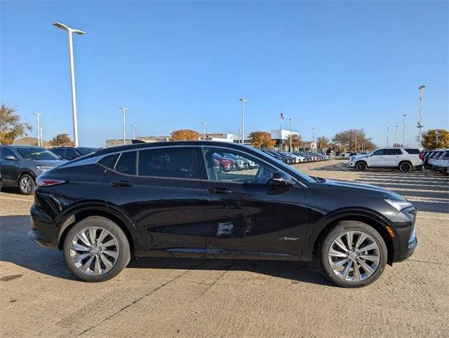 new 2025 Buick Envista car, priced at $32,432