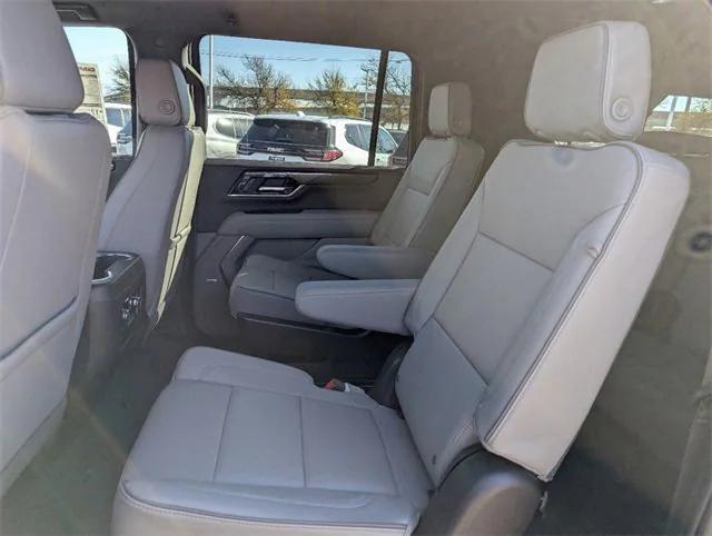 new 2025 GMC Yukon XL car, priced at $72,615