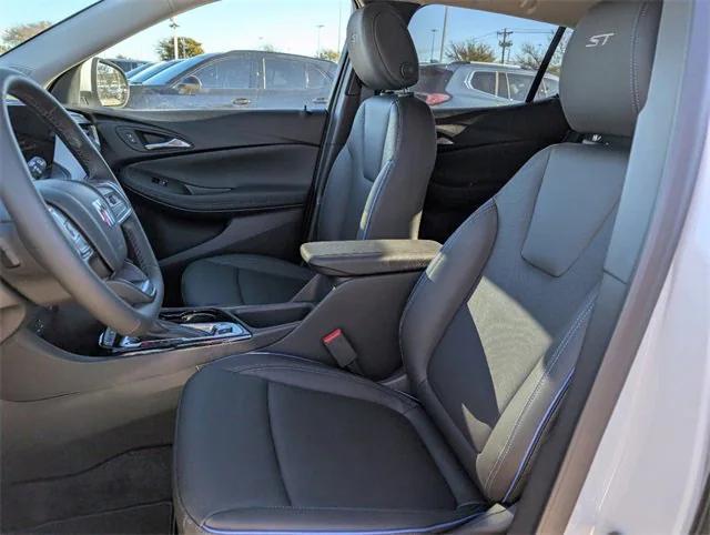 new 2025 Buick Encore GX car, priced at $29,582