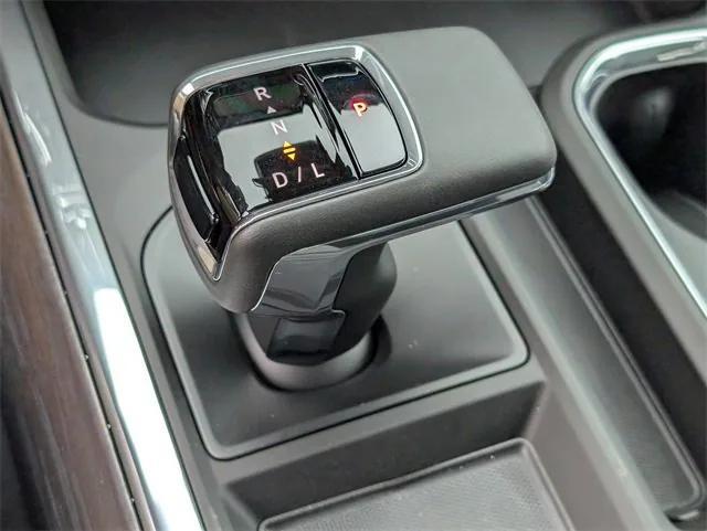 new 2025 GMC Sierra 1500 car, priced at $53,975