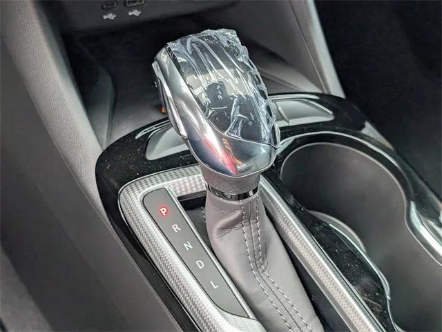 new 2025 Buick Envista car, priced at $30,735