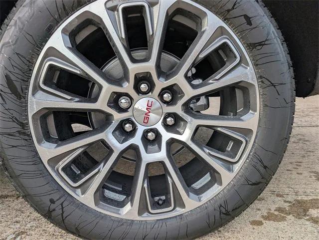 new 2025 GMC Yukon car, priced at $85,460