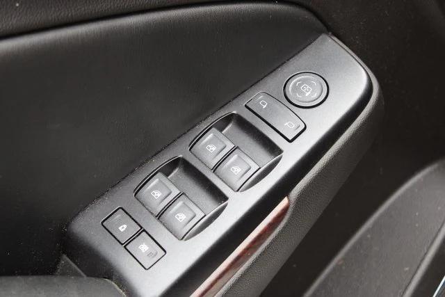 used 2015 GMC Yukon car, priced at $19,800