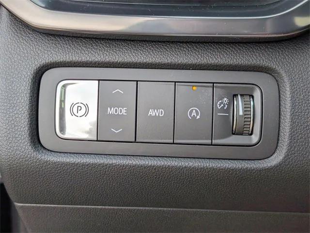new 2025 GMC Acadia car, priced at $58,080