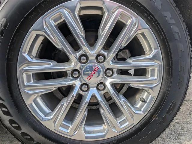 used 2023 GMC Yukon car, priced at $46,877