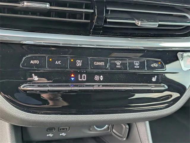 new 2025 Buick Envista car, priced at $27,985