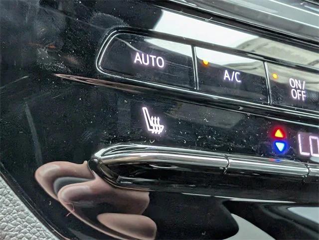 new 2025 Buick Envista car, priced at $30,735