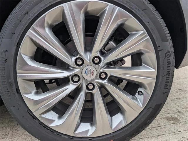new 2025 Buick Envista car, priced at $30,735
