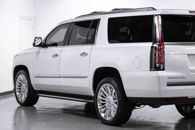 used 2019 Cadillac Escalade ESV car, priced at $31,695