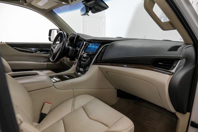 used 2019 Cadillac Escalade ESV car, priced at $30,595