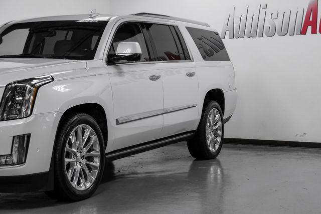 used 2019 Cadillac Escalade ESV car, priced at $30,595