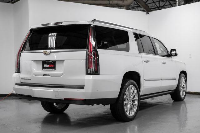 used 2019 Cadillac Escalade ESV car, priced at $30,595