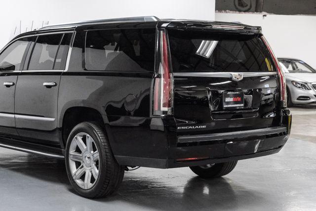 used 2019 Cadillac Escalade ESV car, priced at $30,895