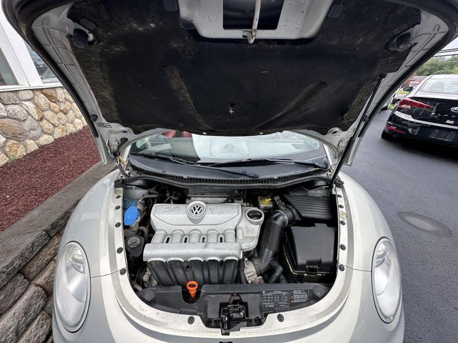 used 2009 Volkswagen New Beetle car, priced at $12,995