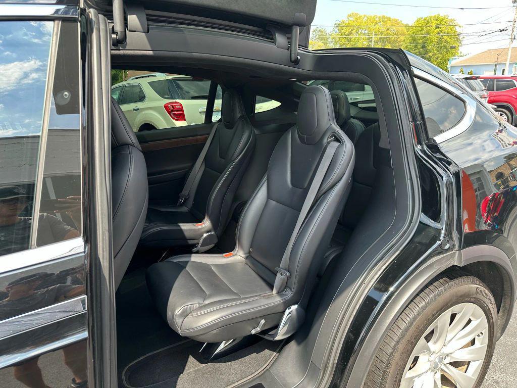 used 2021 Tesla Model X car, priced at $34,500