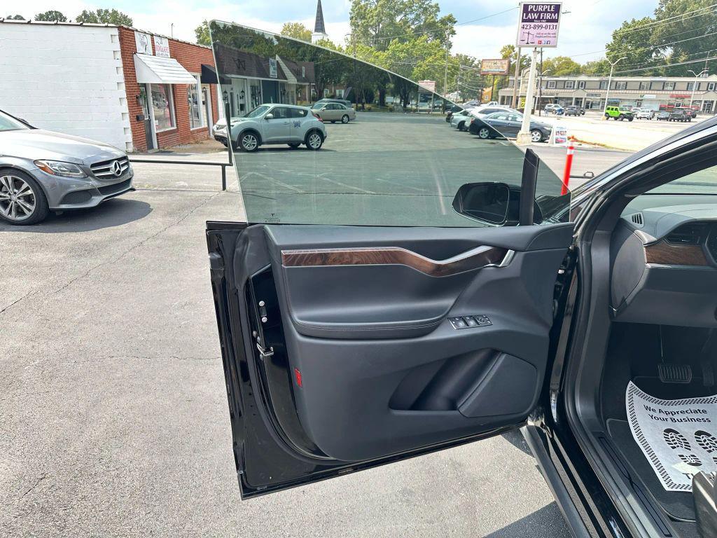 used 2021 Tesla Model X car, priced at $34,500