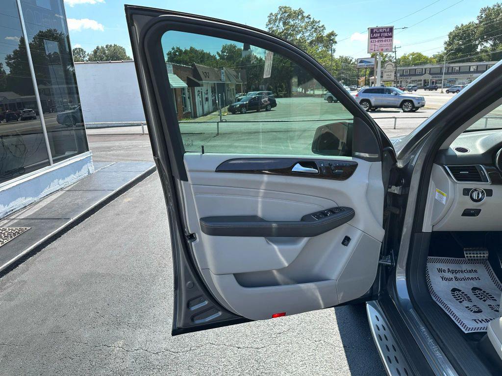 used 2013 Mercedes-Benz M-Class car, priced at $13,250