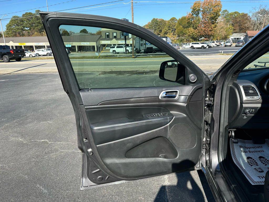 used 2018 Jeep Grand Cherokee car, priced at $17,250