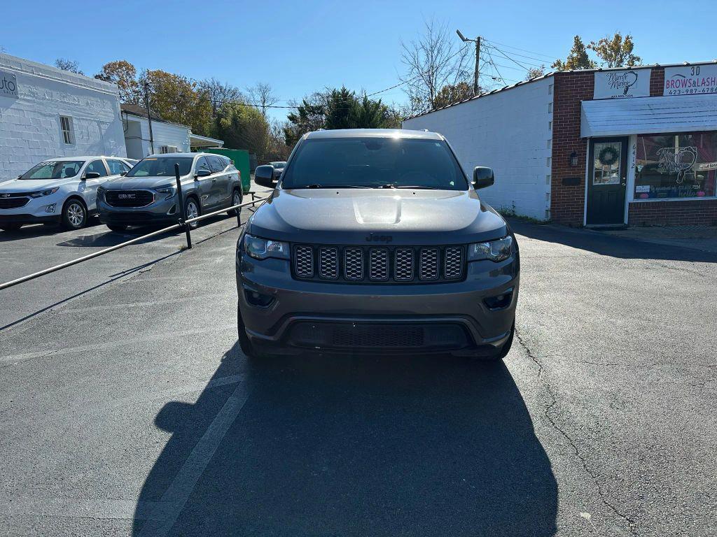 used 2018 Jeep Grand Cherokee car, priced at $17,250