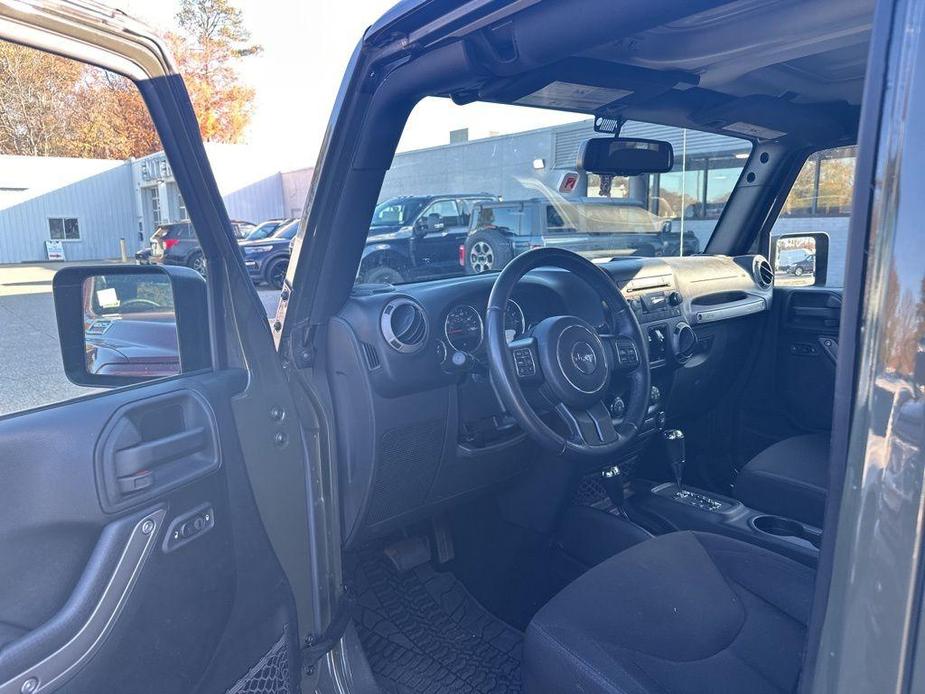 used 2015 Jeep Wrangler Unlimited car, priced at $17,900