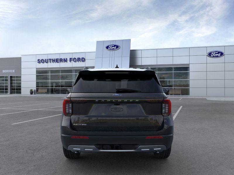 new 2025 Ford Explorer car, priced at $40,581