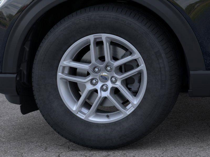 new 2025 Ford Explorer car, priced at $40,523