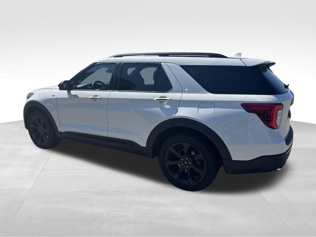used 2024 Ford Explorer car, priced at $39,469