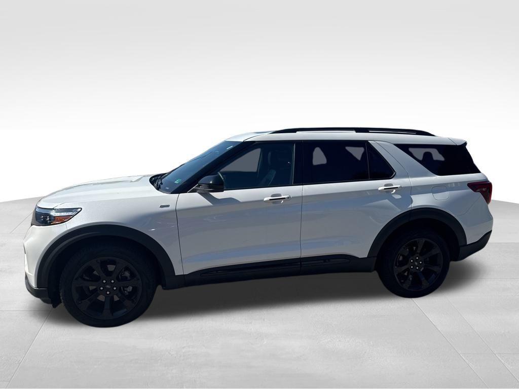 used 2024 Ford Explorer car, priced at $39,469