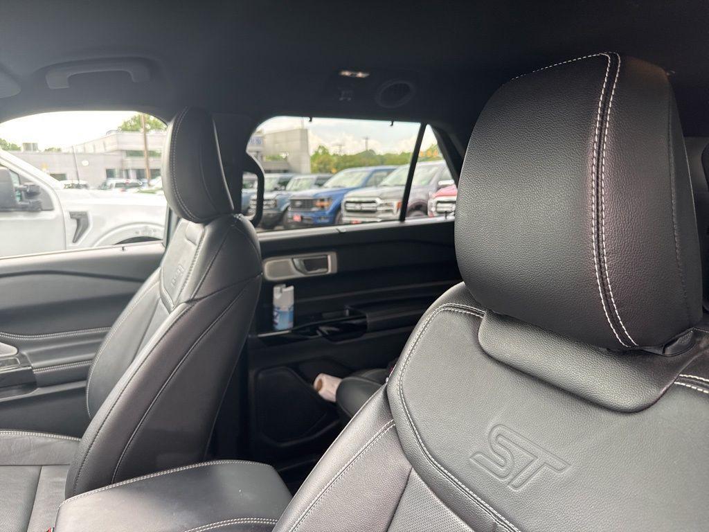 used 2022 Ford Explorer car, priced at $38,470