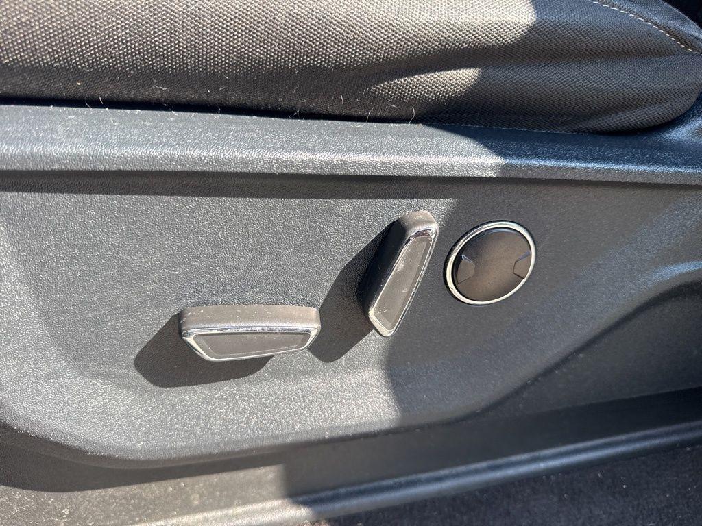 used 2021 Ford F-150 car, priced at $39,908