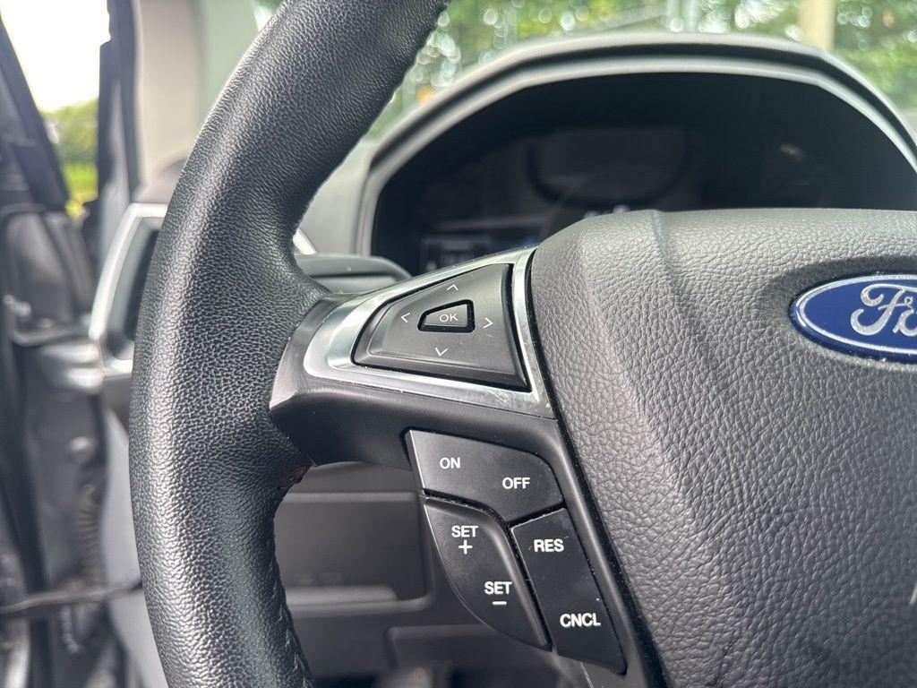 used 2022 Ford Edge car, priced at $22,854