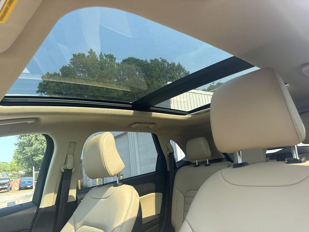 used 2024 Ford Edge car, priced at $29,875