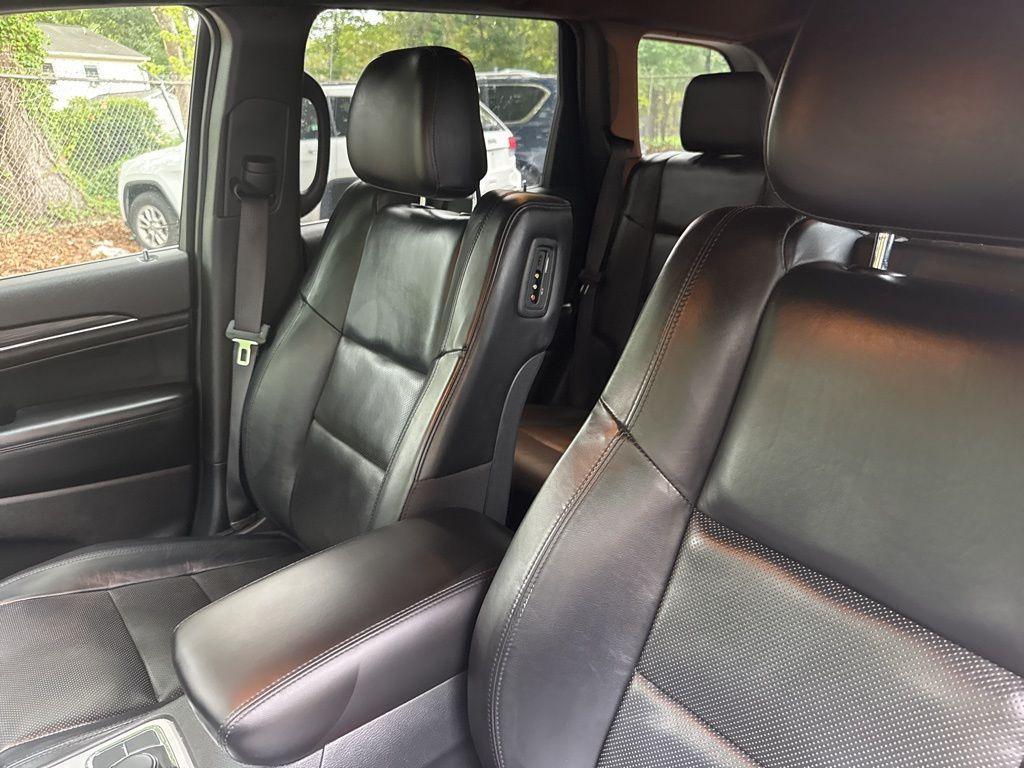 used 2020 Jeep Grand Cherokee car, priced at $23,329