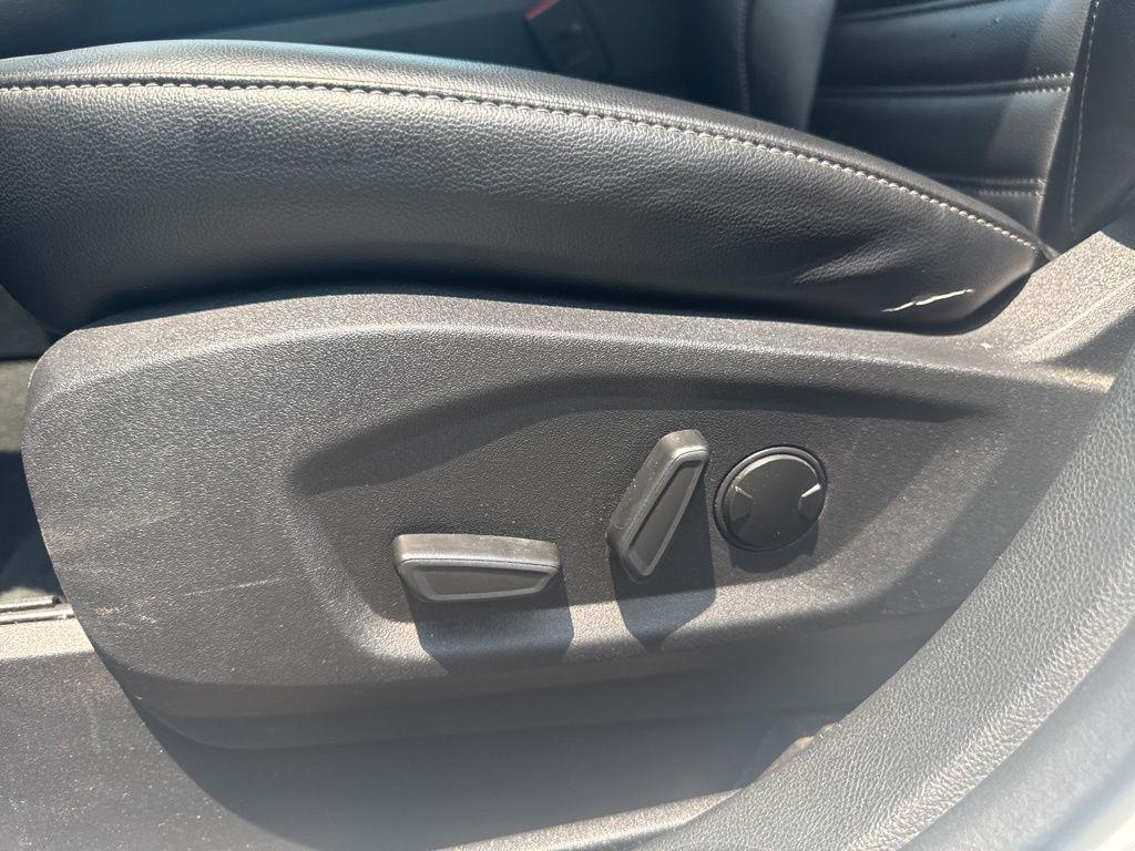 used 2023 Ford Edge car, priced at $20,898