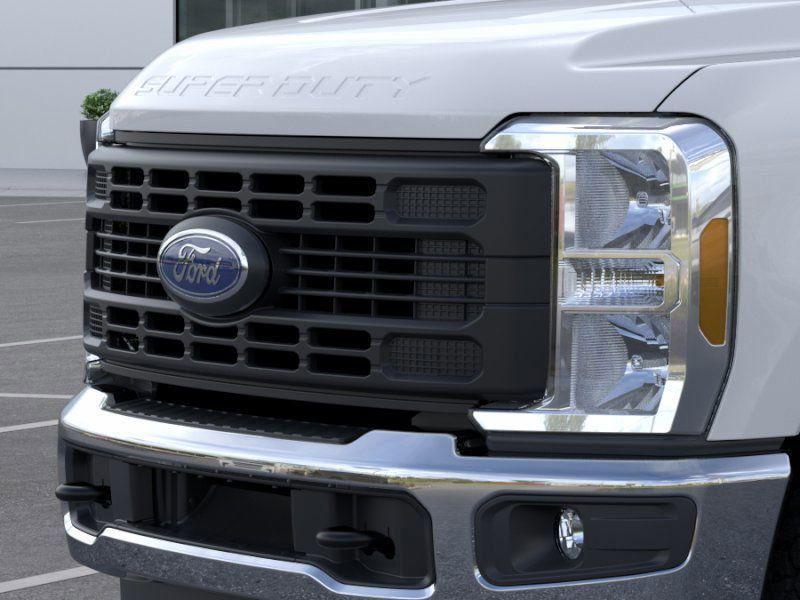 new 2025 Ford F-350 car, priced at $61,121