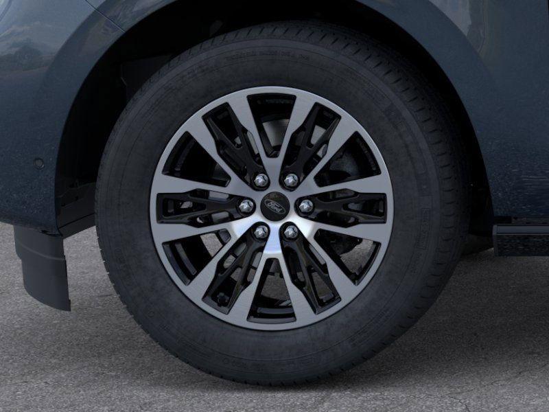 new 2025 Ford Expedition car, priced at $78,680