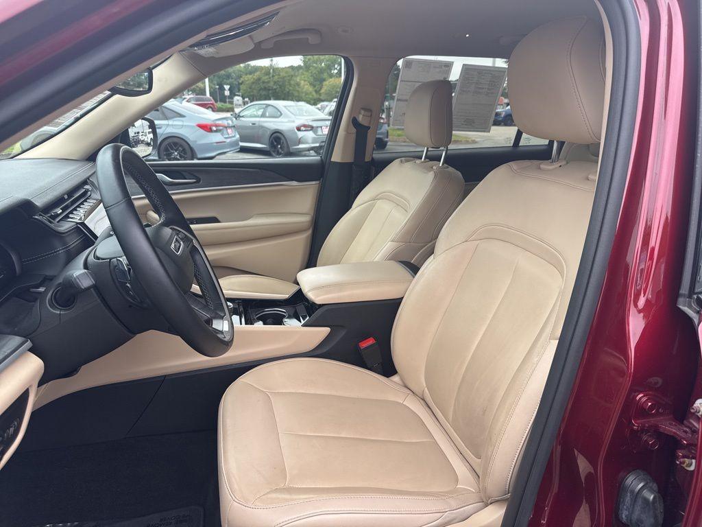 used 2021 Jeep Grand Cherokee L car, priced at $25,999