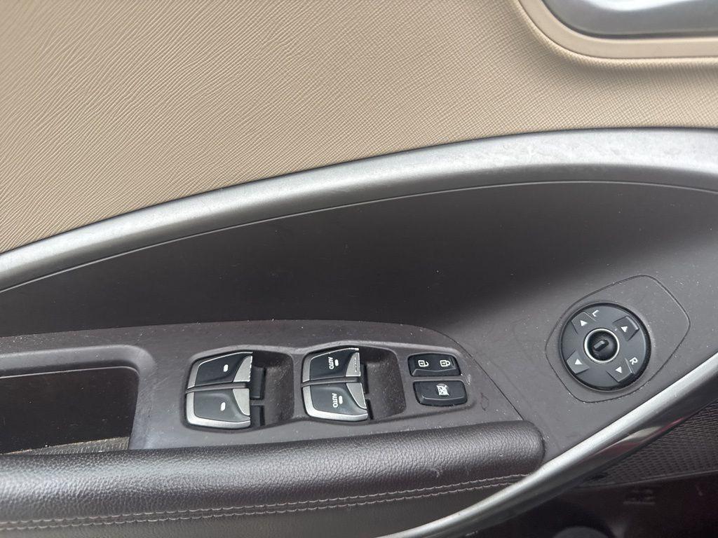 used 2017 Hyundai Santa Fe car, priced at $15,782