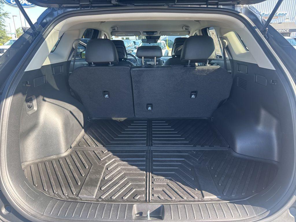 used 2025 Kia Sportage car, priced at $24,292