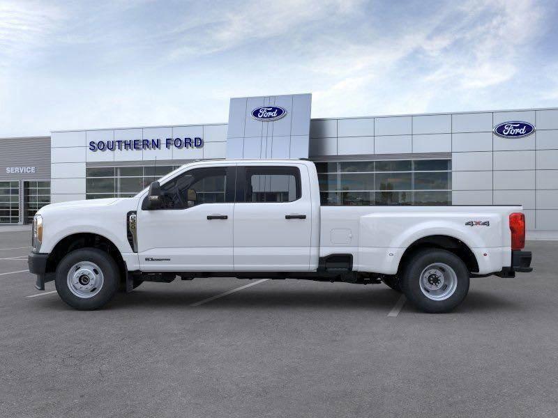 new 2025 Ford F-350 car, priced at $62,601
