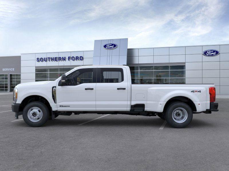 new 2025 Ford F-350 car, priced at $62,601