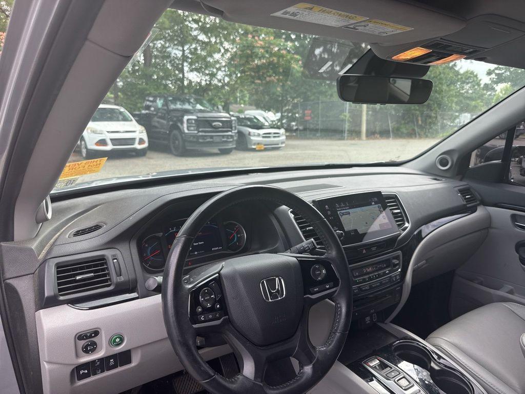 used 2021 Honda Pilot car, priced at $30,725