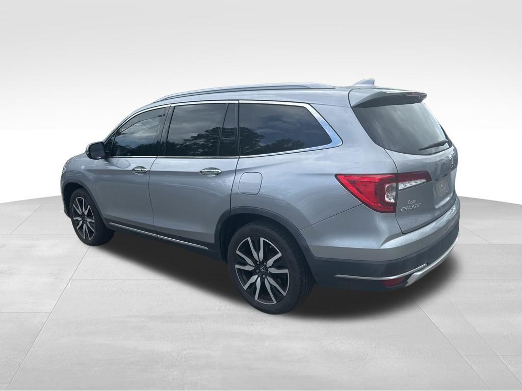 used 2021 Honda Pilot car, priced at $30,725
