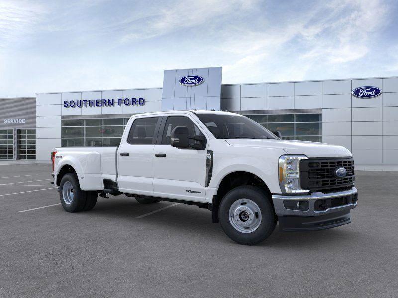 new 2025 Ford F-350 car, priced at $63,280